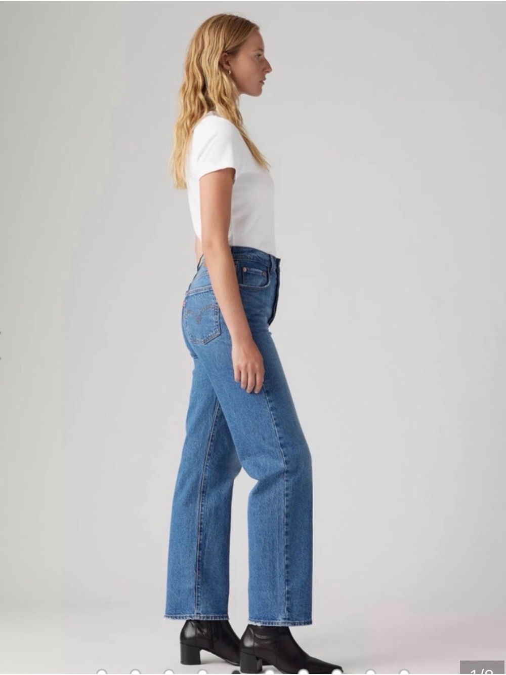 Levi’s Medium Blur Washed Ribcage Straight Ankle Jeans